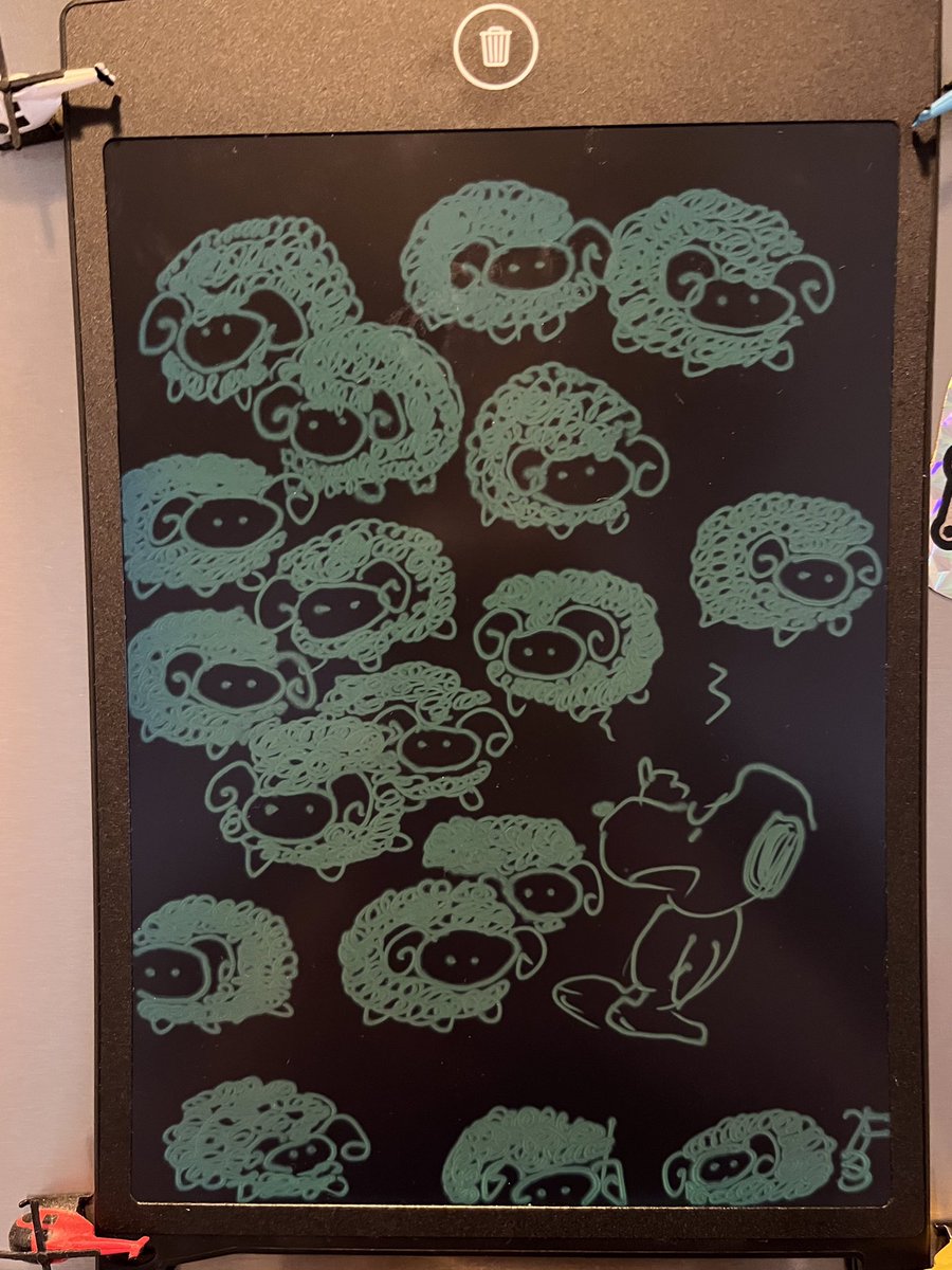 amatotanuki's tweet photo. 冷蔵庫のメモパッドに日々描き足したひつじたち、限界値に達したので電子化しました https://t.co/NzfB0OoGlf