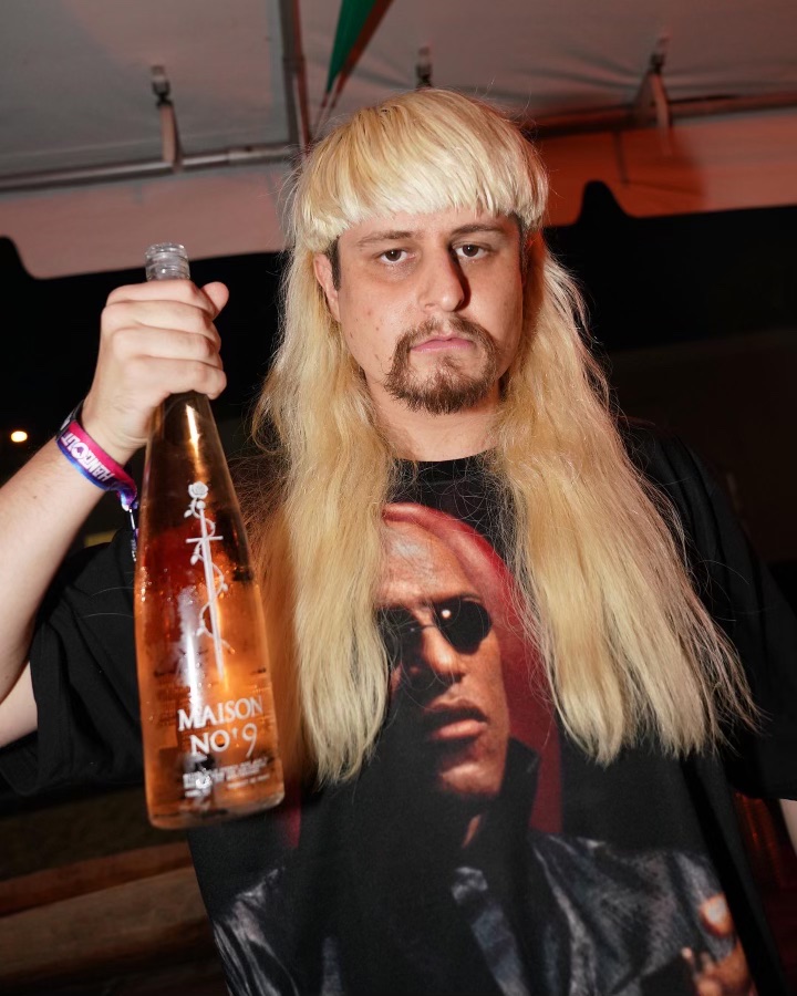 maison9wine tweet media