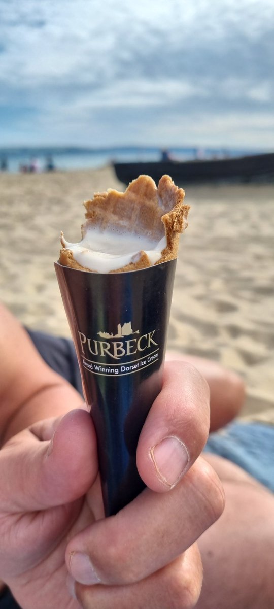 <a href="/PurbeckIceCream/">Purbeck Ice Cream</a> Simply THE best ice cream EVER... thank you #afterworktreat #bournemouthbeach