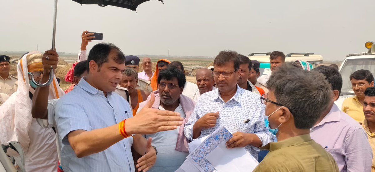 darbhanga_dm's tweet photo. *फुहिया-सिरनिया बांध का डीएम ने किया निरीक्षण* https://t.co/17kPtDfCXa