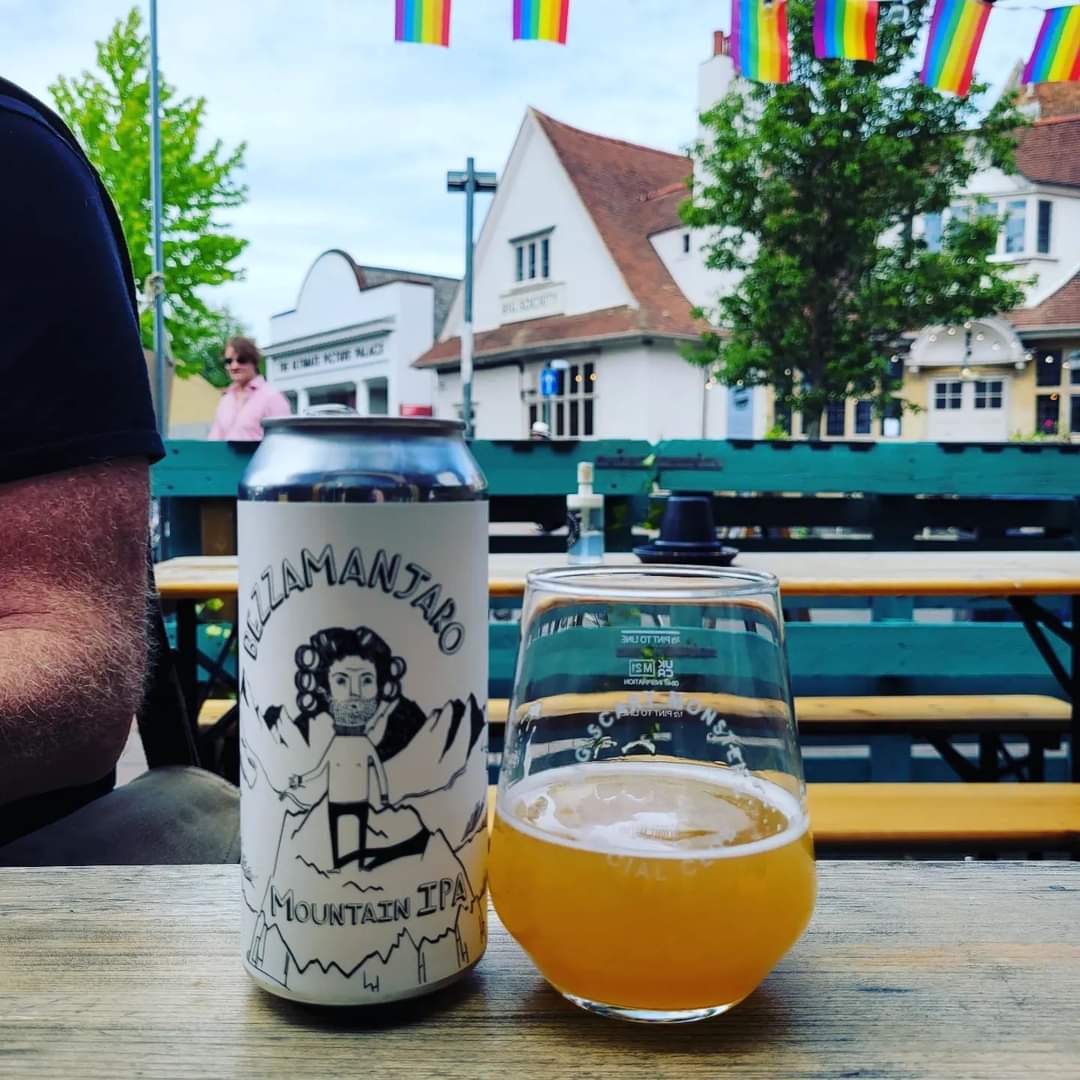 TheGrumpyGoat_'s tweet photo. It's National Beer Day!!! 🍻🍻🍻

We are out celebrating with our friends @bsmsocialclub 🍻🎧

#nationalbeerday #beerandrecords #craftbeer #cowleyroad #pridemonth #oxford https://t.co/7ZAFj6GMzb