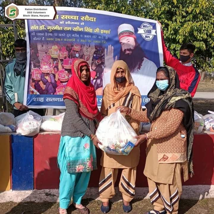 simmi2102's tweet photo. On behalf of the followers of Dera Sacha Sauda a fast is observed once a week, with the money of that fast, the poor give ration to the needy people so that they can make food. Saint Gurmeet Ram Rahim ji has decided that no one on this earth will not be hungry.#FastToEndHunger https://t.co/86YhmqEiKh