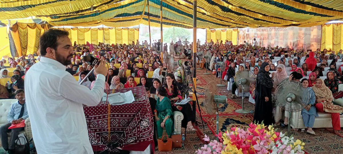 SrsoSuccess's tweet photo. “Taraqi ka Safar-Journey towards Development” A Dissemination Conference organized at Kamber-Shahdadkot with joint efforts by SRSO &amp; RSPN with aim to highlight the achievements of community and paradigm shift in their lives. https://t.co/H1QDaXgaDq