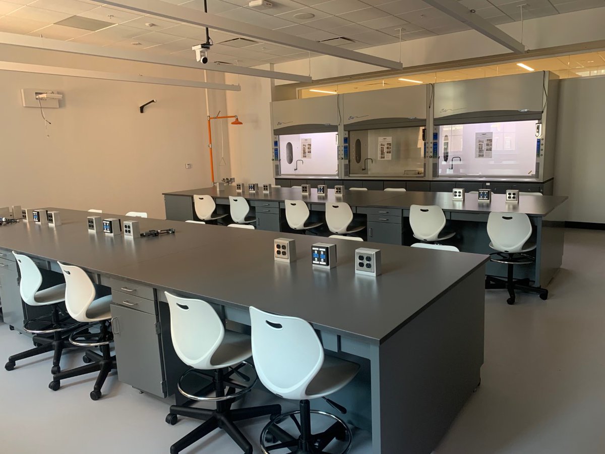 SFCNY's tweet photo. #WheelerWednesday โข New construction photos from our new campus! #SFC #SFCForward #RememberingRemsen ๐ฅ๐
1) Org Chem
2) Academic Affairs
3) Research Lab
Link in our story / here for a virtual tour of Wheelerโs progress! โก๏ธ https://t.co/Ci6w9fJNa4
โค๏ธ๐พ๐๐ https://t.co/ykVI6aYJeB