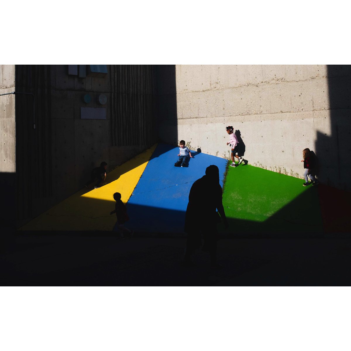 rilvvan's tweet photo. Happy and free. #photography #streetphotography #calgaryphotography https://t.co/uQ9xZtWb2o