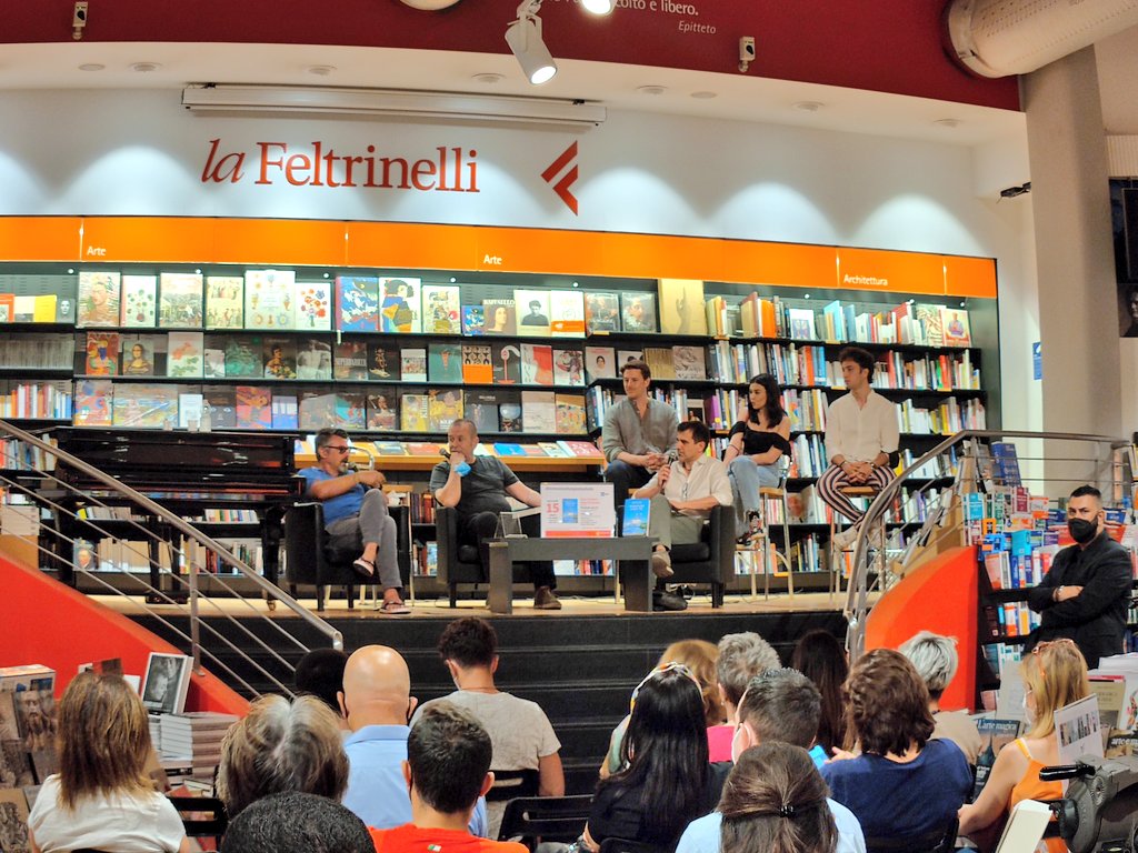 No spoiler, sì @UPAS_Rai ☀️📚
#PortamiConTe <a href="/RaiLibri/">RAI LIBRI</a> 

<a href="/fabiocaninoreal/">Fabio Canino</a> <a href="/DarioCarraturo/">Dario Carraturo</a> #unpostoalsole #cast #spinoff #romanzo