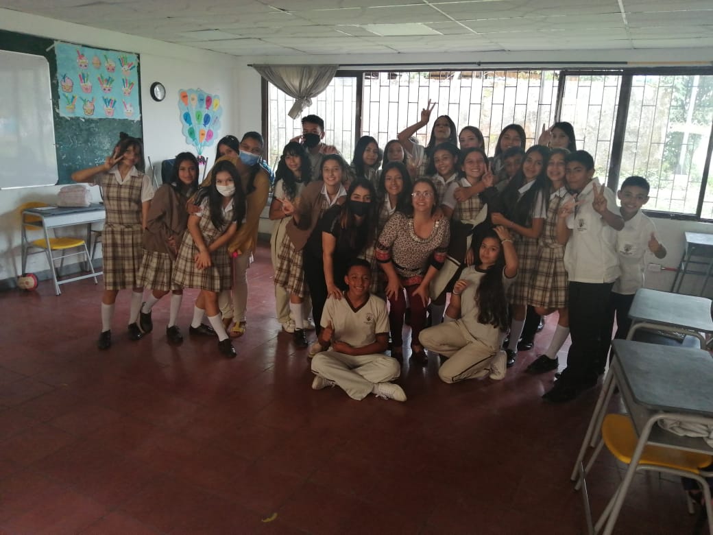 SDosquebradas's tweet photo. #Entérate 🗣️Llegamos a la institución educativa Cristo Rey con actividades de prevención y promoción sobre ciberacoso, autoestima y uso de redes sociales😎

¡La #educación es Empresa de Todos! https://t.co/gPNlVsuP3B