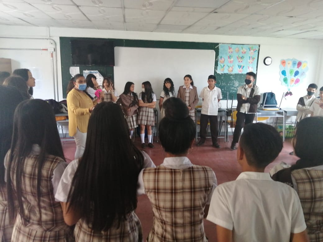 SDosquebradas's tweet photo. #Entérate 🗣️Llegamos a la institución educativa Cristo Rey con actividades de prevención y promoción sobre ciberacoso, autoestima y uso de redes sociales😎

¡La #educación es Empresa de Todos! https://t.co/gPNlVsuP3B