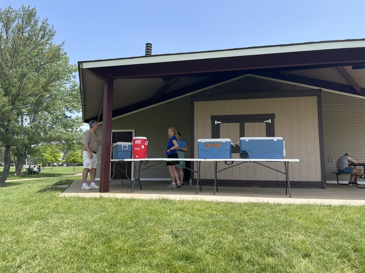 Free healthy summer lunch program! Almuerzos saludables gratis durante el verano en Wauconda.