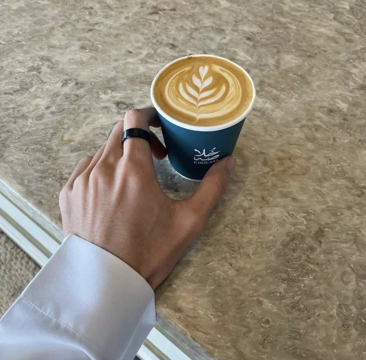 صباح جميل برفقة كوب #قهوه_مختصه 🤍..