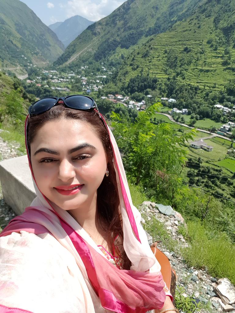 ShafqatAliCh1's tweet photo. Happy birthday @Shamylaroy https://t.co/0nQ6Da4KEW