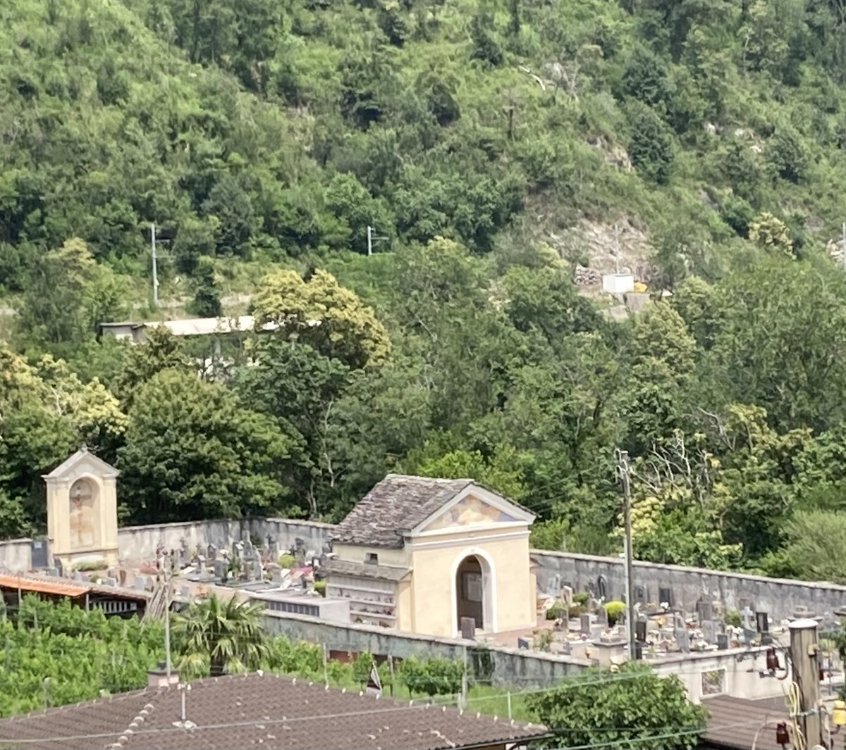 loveellisSwiss's tweet photo. Centovalli #beautifulvalley https://t.co/32IQiVK1IO
