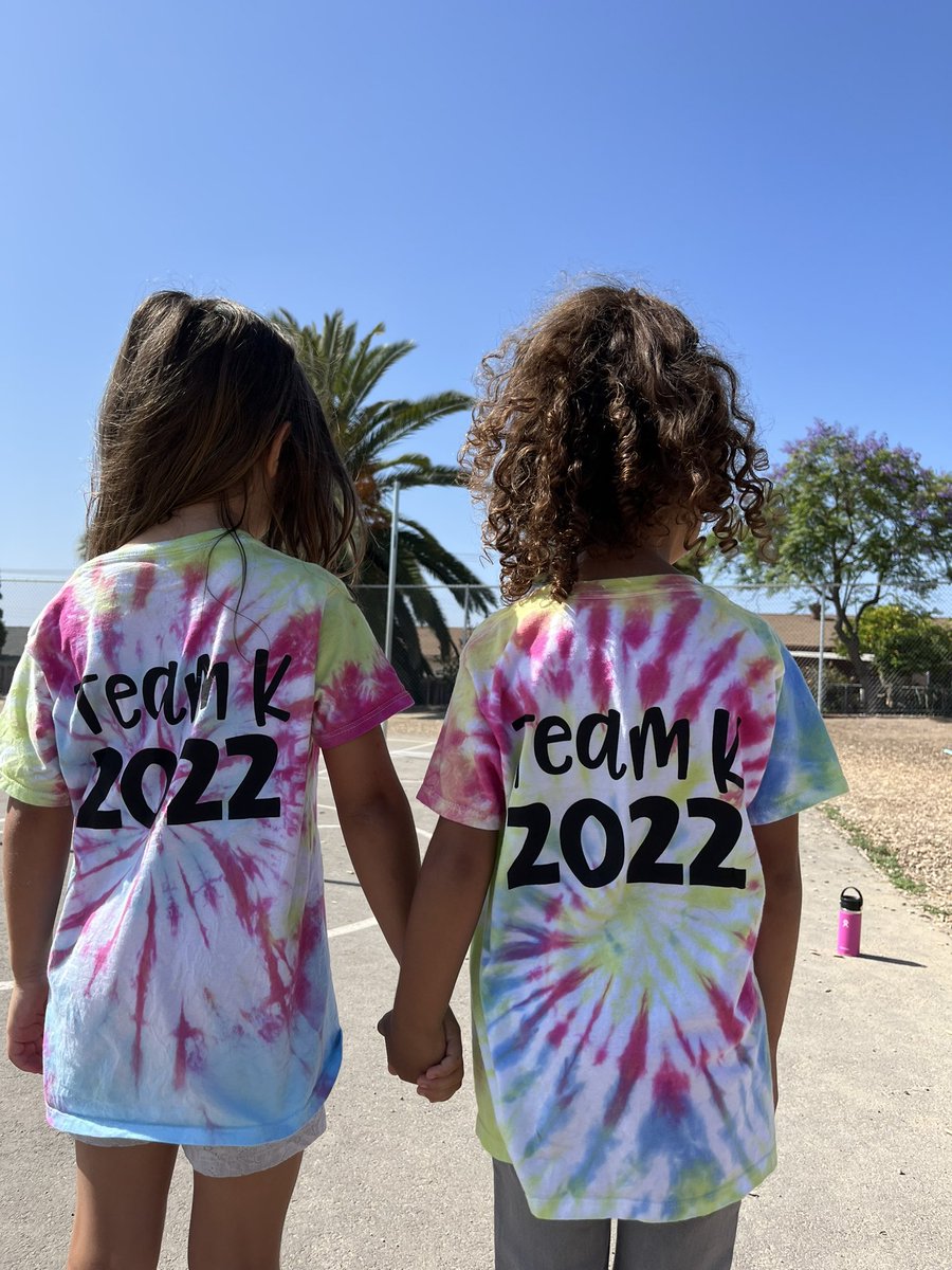 Alison Jimenez (@alisonjimenezfh) on Twitter photo Last week was <a href="/FlyingHillsFAME/">Flying Hills School of the Arts</a> Arts Festival and it was the BEST DAY EVER! 🎨🎶 We showcased visual & performing arts AND we were walking art with our student made tie dye shirts 🥰 <a href="/mrs_hcooper/">Heather Cooper</a> <a href="/Kelly_A_Miller/">KellyMiller</a> @perkinsFHCoach <a href="/CajonVapa/">Cajon Valley VAPA</a> <a href="/CajonValleyUSD/">CajonValleyUSD</a> <a href="/mkuhfal8/">Mike Kuhfal</a> <a href="/daniela_r_j/">Daniela</a> Last week was <a href="/FlyingHillsFAME/">Flying Hills School of the Arts</a> Arts Festival and it was the BEST DAY EVER! 🎨🎶 We showcased visual & performing arts AND we were walking art with our student made tie dye shirts 🥰 <a href="/mrs_hcooper/">Heather Cooper</a> <a href="/Kelly_A_Miller/">KellyMiller</a> @perkinsFHCoach <a href="/CajonVapa/">Cajon Valley VAPA</a> <a href="/CajonValleyUSD/">CajonValleyUSD</a> <a href="/mkuhfal8/">Mike Kuhfal</a> <a href="/daniela_r_j/">Daniela</a>