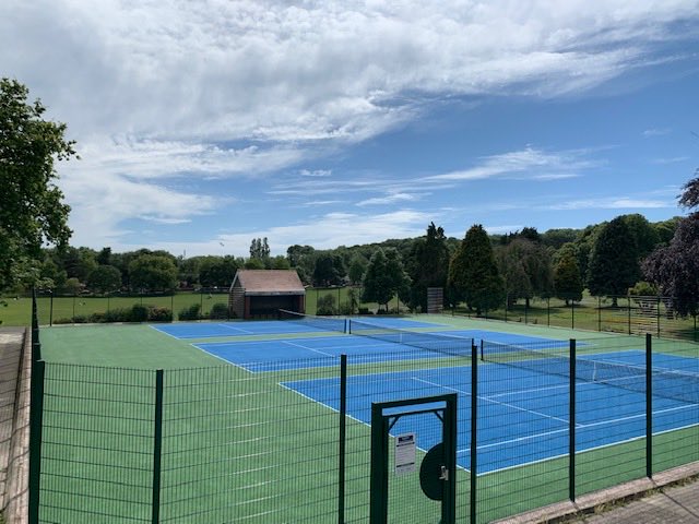 andyteef's tweet image. Rebuilt three court block ready for opening in Romilly Park, Barry.
⁦@tenniswales⁩ ⁦@ValeofGlamorgan⁩ 
⁦⁦@ClubSpark⁩
#parktennis