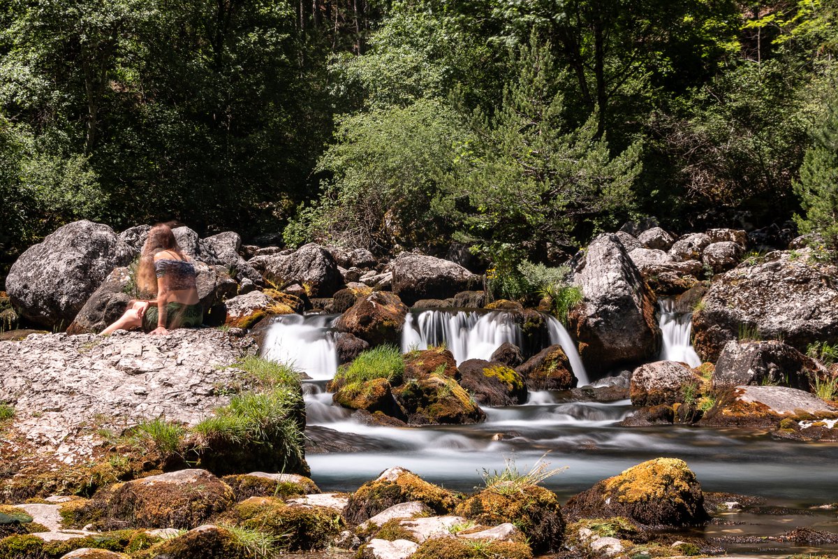 QDaveau's tweet image. La 2e plus importante résurgence de France : les Grandes Gillardes dans le massif du #Dévoluy !

En photo, les pauses longues de jour ça fait des jolis effets 🤩
