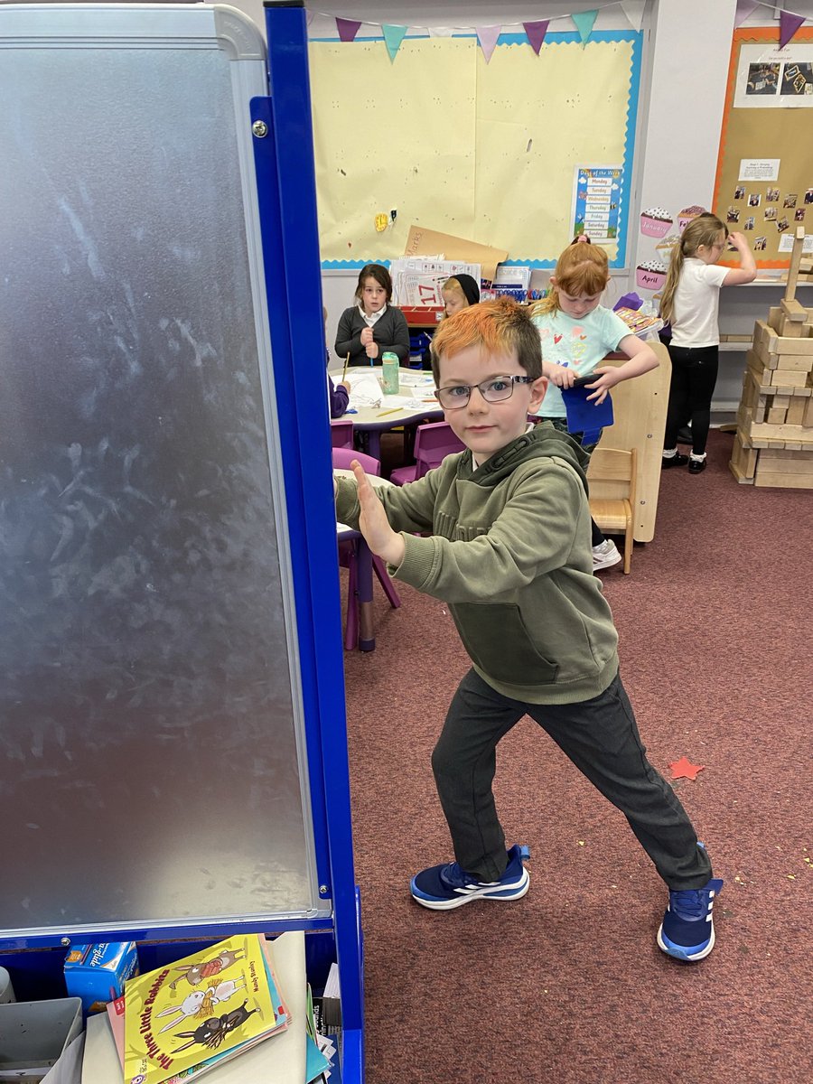MrBlairBPS's tweet photo. 💜📸 Perspective Photos 📸💜
We had lots of fun taking apart in ‘Access All Arts’ week by using our imagination while taking perspective photographs 📸
@missjlesko
(1/2)
#BPSAccessAllArts #BPSDigitalLearning https://t.co/4JTPUSRGsz