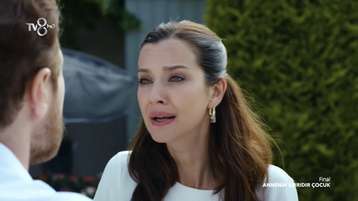 İrem Helvacıoğlu dram işlerinde ne kadar başarılı olduğunu #AnneninSırrıdırÇocuk’ta bir kez daha gösterdi bize. Gönül isterdi ki uzun soluklu bir proje olsun ama her şey nasip kısmet. #YenidenMutluluk
