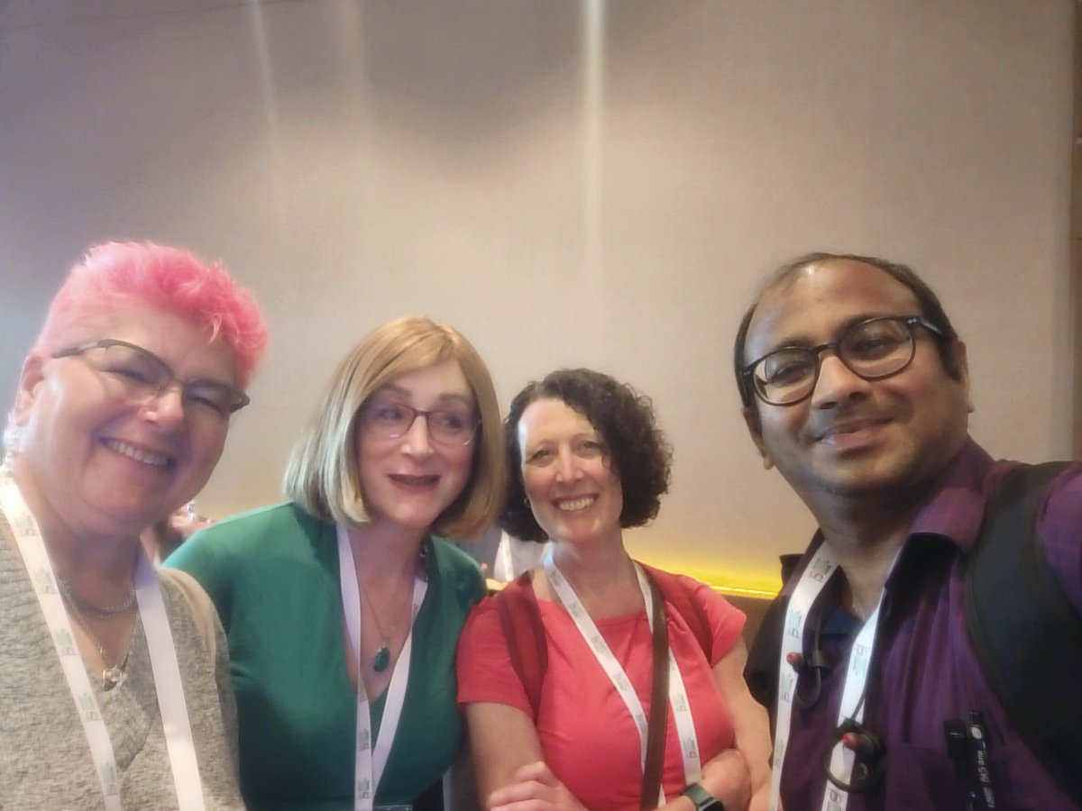 DeepakRavindra5's tweet image. A wonderful time to fi ally meet people and chat and network. Thanks for bringing back the live feel at the #BPSASM2022 @BritishPainSoc @DrArunBhaskar . Really good scientific programme. Will listen to the video feed of what I missed and catch up soon