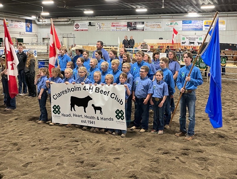 AFSC_AB's tweet photo. Last week Bobbie-Jo from our Claresholm Branch Office attended the Willow Creek District 4-H Show and Sale. Congratulations to all the participants! #AFSCcommunity https://t.co/TDrW70ouva