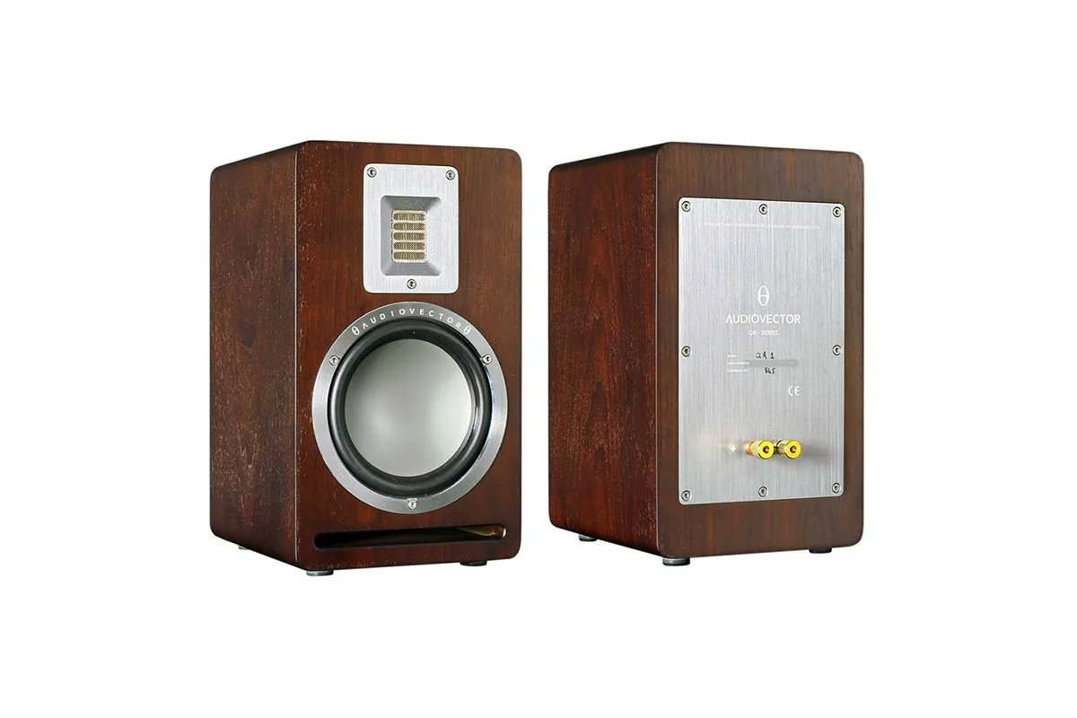 It doesn’t just offer a taste of the high end in small portions. Without question, the Audiovector QR1 ups the ante for any competitor that hopes to compete in the $2k segment. buff.ly/3QlCD28
