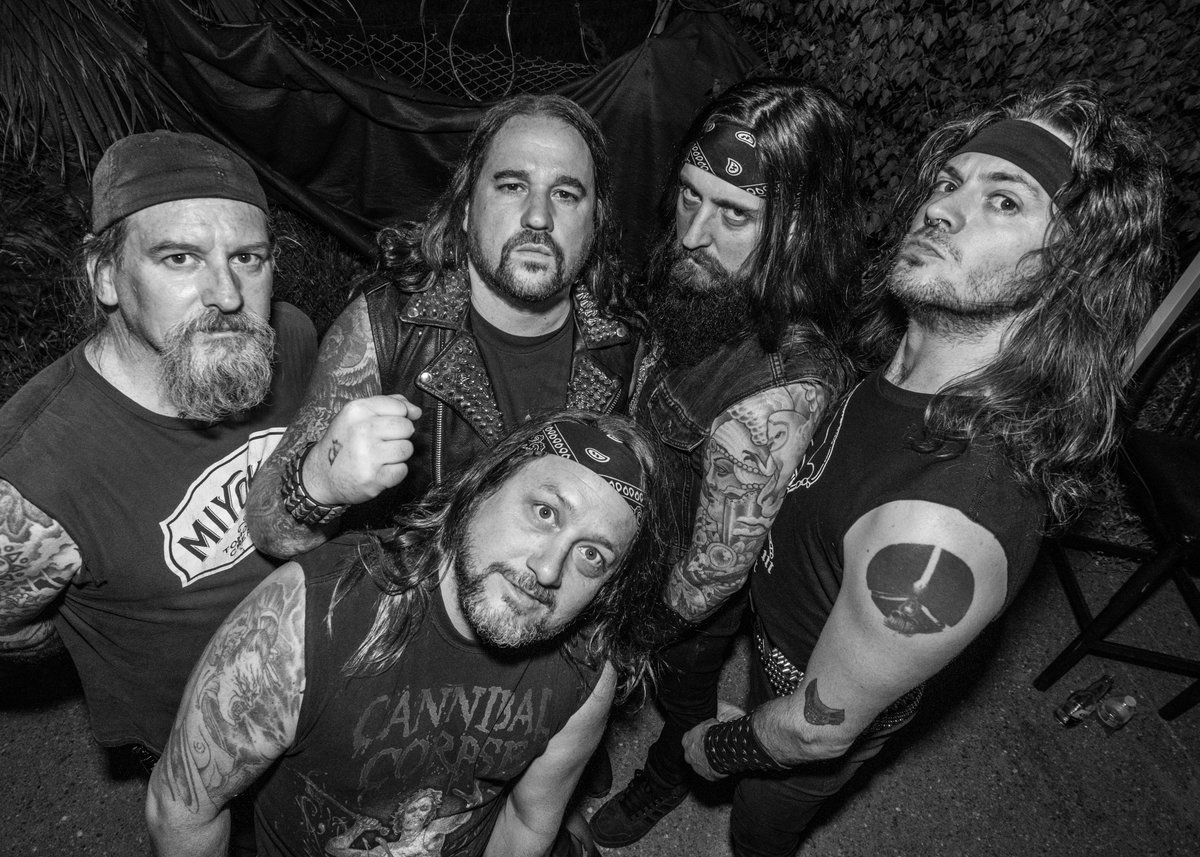 MUNICIPALWASTE's tweet photo. Pre-Save our upcoming album #ElectrifiedBrain and be the first to hear it on July 1st.
👉 https://t.co/DRPbTTZQW8

Photo: Rob Coons

#MunicipalWaste #Metal #ThrashMetal #Thrash https://t.co/CuqDz9q4AQ