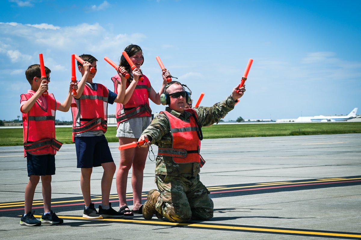 NENationalGuard's tweet photo. Have you ever heard of a #FiniFlight?
Fini-flight, a tradition dating back to World War II, is where aircrew members celebrate their last flights. Once the member finishes their flight and emerges from the jet, they are met with water hoses, champagne and hugs. https://t.co/wqzvjo1dnX
