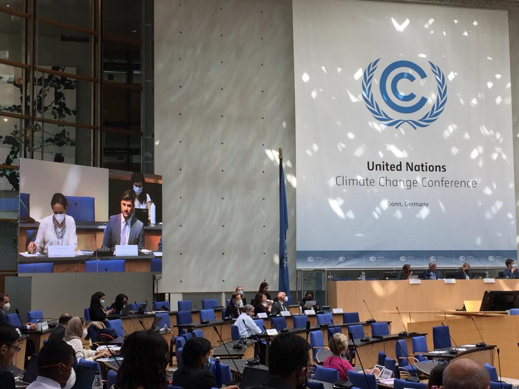 Key points @UNFCCC #OceanClimateDialogue happening now:

1. Climate policies must address ocean impacts + solutions; good news...there are ways to do this

2. Gov leadership, needs & priorities are critical

3.  Build knowledge for local response

4. Climate finance & investment
