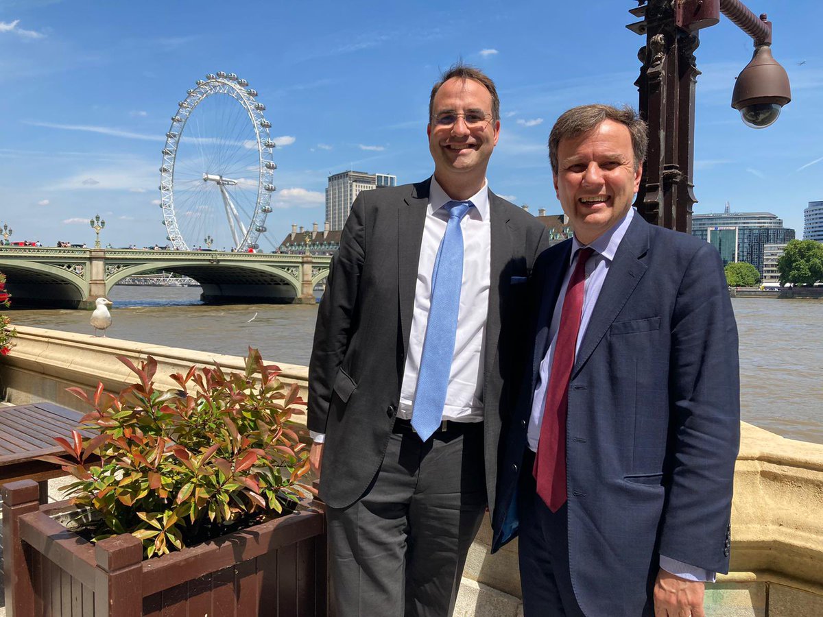 GregHands's tweet photo. Enjoyed meeting @Maeser from the @Der_BDI today in Parliament.

Always good to be in touch with German business thinking on energy, trade and 🇬🇧 🇩🇪 bilateral relations. 

Danke für den Besuch! https://t.co/hS86WOsAAU