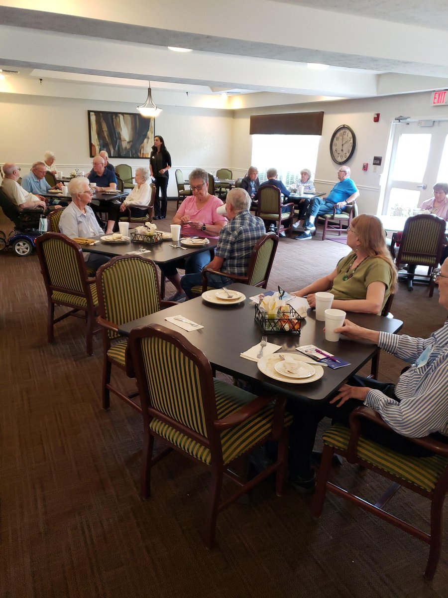 CobblestoneCHC's tweet photo. Area Senior Citizens enjoyed our Monthly Senior Executive Club and our speaker Felicia Register with Elara Caring Home Health! Join for free today 812-232-0406 https://t.co/q4Y4ZOhmwu