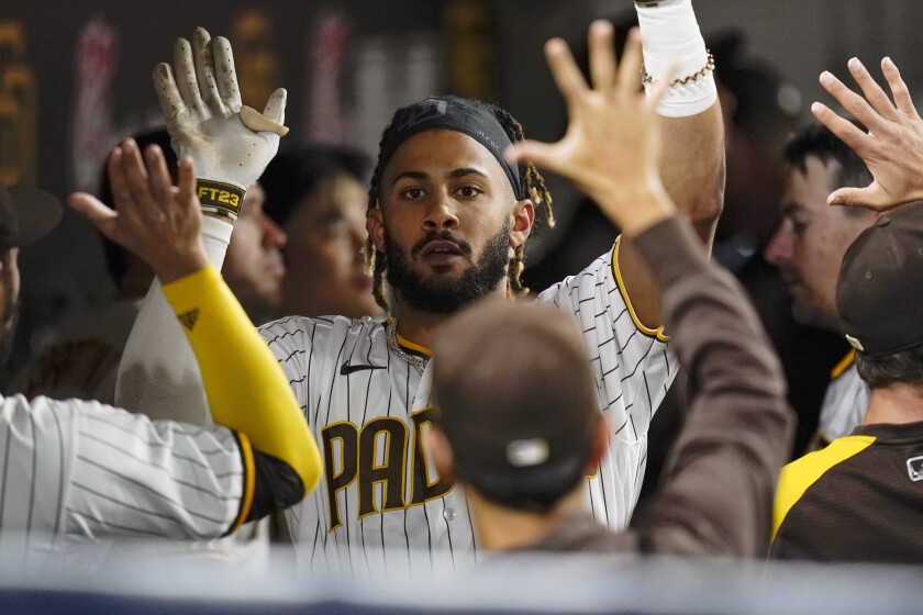 Telenoticiasrd's tweet photo. #DeportesTN | Padres informan que Tatis Jr. aún no puede batear

https://t.co/VcVS3UQrV5
#Telenoticias #Telesistema11 #Batear #FernandoTatisJr
#ElTizonDeportivo https://t.co/x052F9nrH0