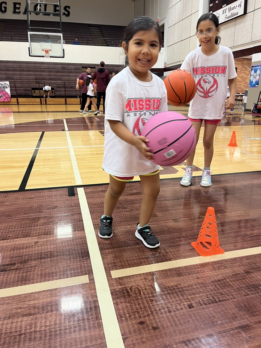 A few more pics from our first all girls basketball camp ❤️🏀🦅