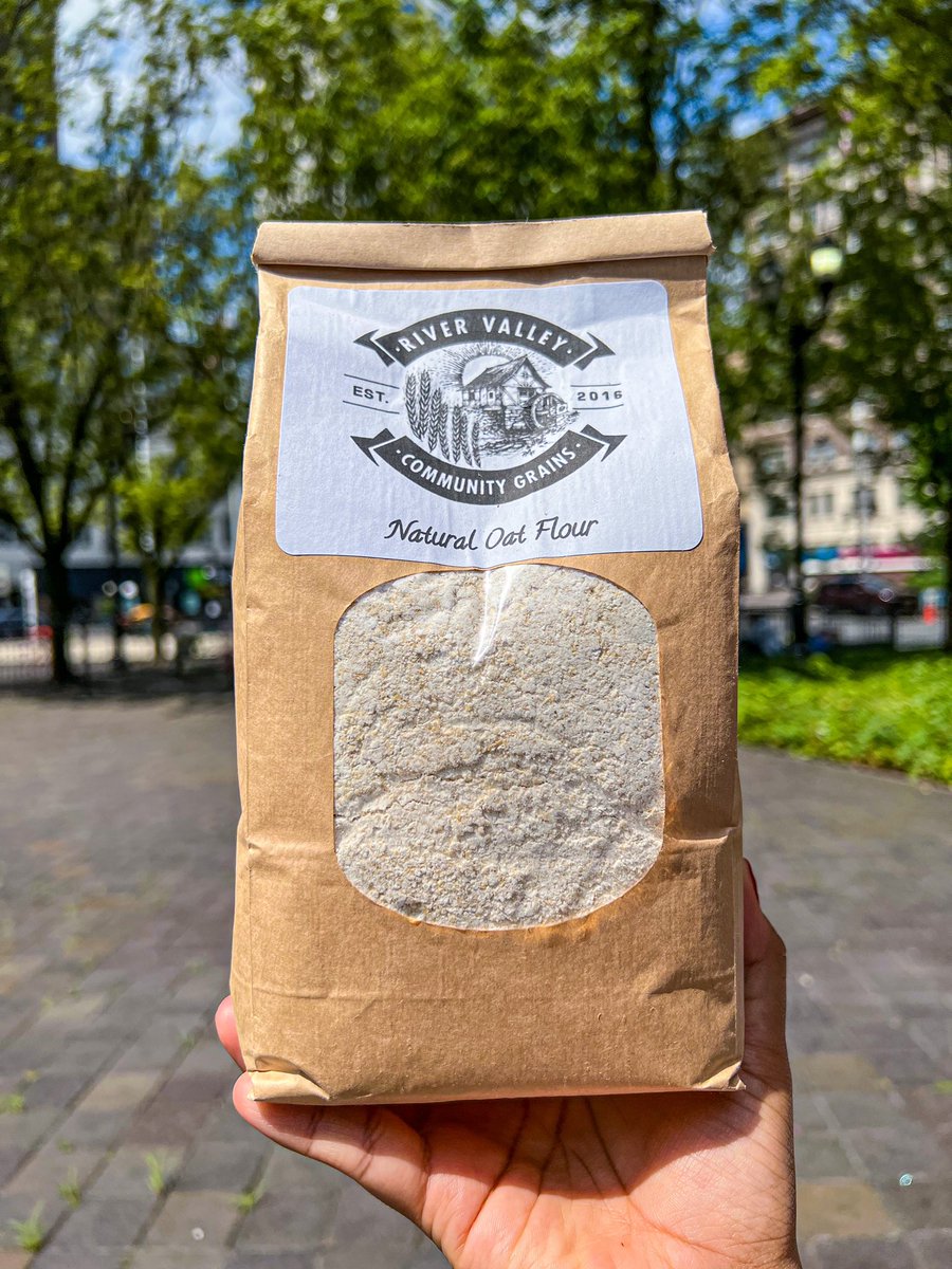 DowntownNewark's tweet photo. Tomorrow is our NDD Downtown Market and we want you to get the best for your buck! Make sure to stop by our kiosk to find out how you can double your bucks with your EBT card!  The Urban Agriculture Cooperative will also be taking senior and wick checks!

#NDDDM #2022NDDMarket https://t.co/teC25HsEPD