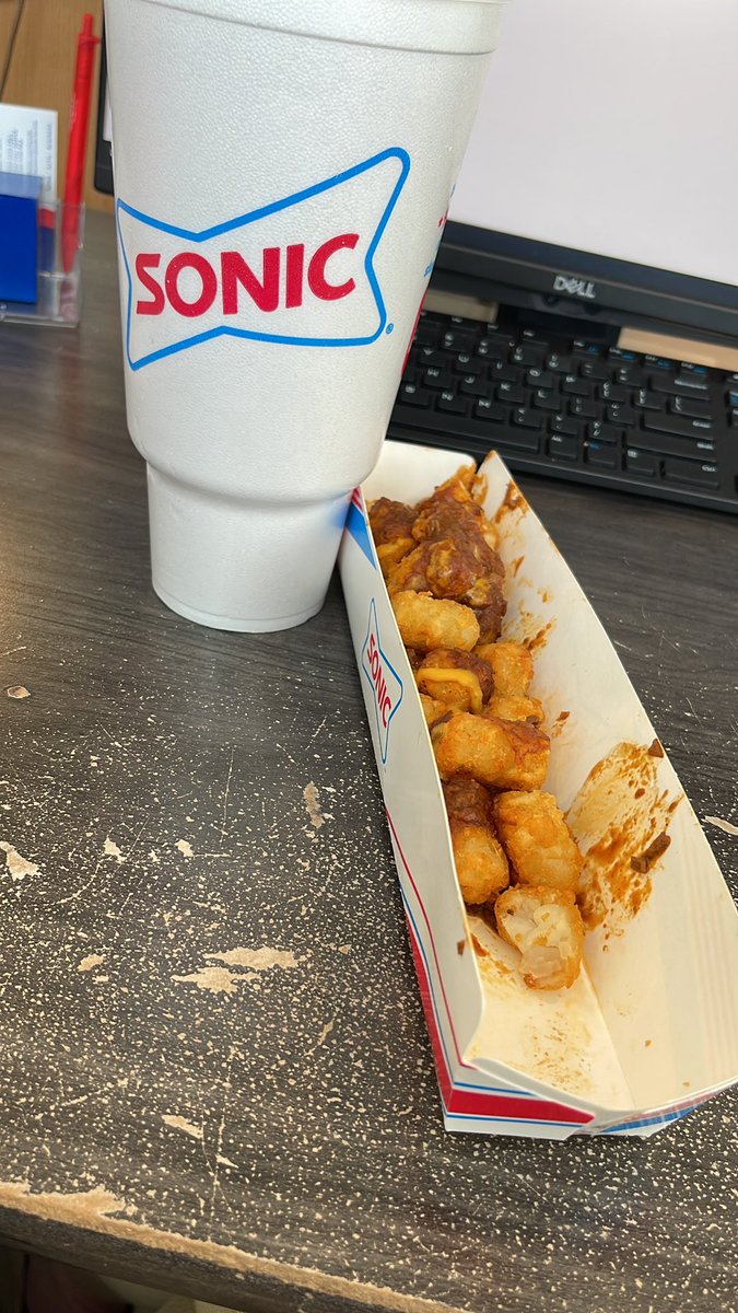 _itsbrittn3y's tweet photo. @sonicdrivein count yours days 🤣 this is not a large, and I asked for extra cherries not none 🙄 https://t.co/ACWNMbB9IR