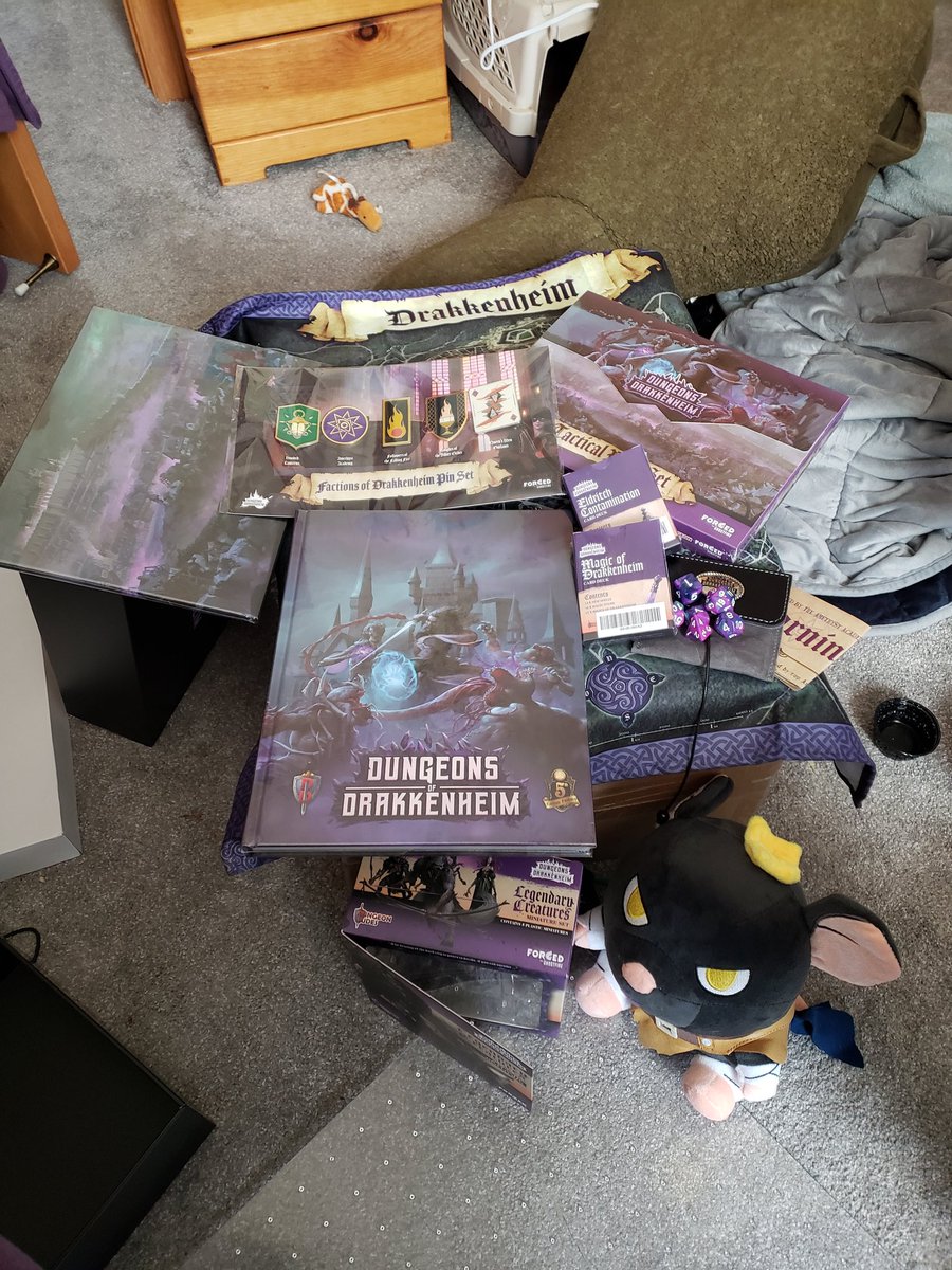 melmn2002's tweet photo. Love my new stuff from @dungeon_dudes' fantastic kickstarter!  Gonna be using the contamination deck, like immediately--also, the rat prince stuffie may make an appearance on tonight's stream on https://t.co/4pq5TqL8Pe :)

#dnd #dnd5e https://t.co/aLJrw3Jagz