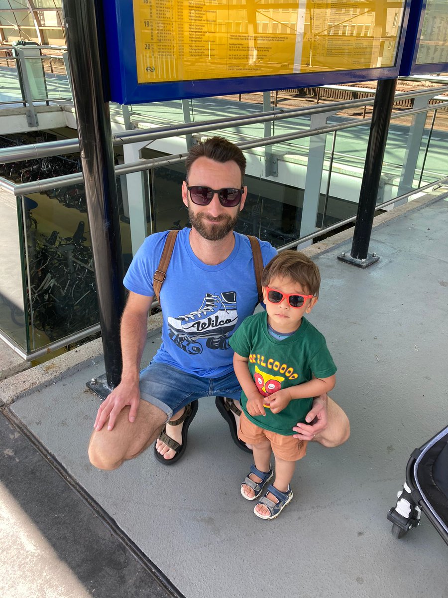 bartlaureij's tweet photo. Vader en zoon #kinkbandshirtdag #Wilco https://t.co/S24IxH6v4n
