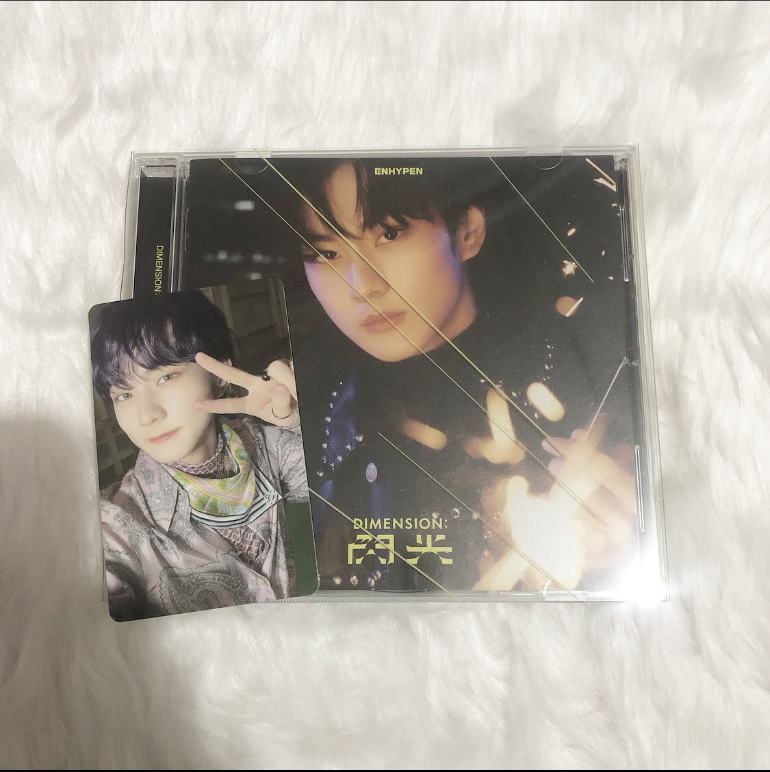 jseong_cartph's tweet photo. ✉️ ꒰ a happy mail from @klayseoulph ꒱ 

I just pulled jungwon versace! thank you so much for the secured packaging as expected and for the freebies. Until our next one! 

 #KLAYFeedbacks https://t.co/I1ohtyF8l9