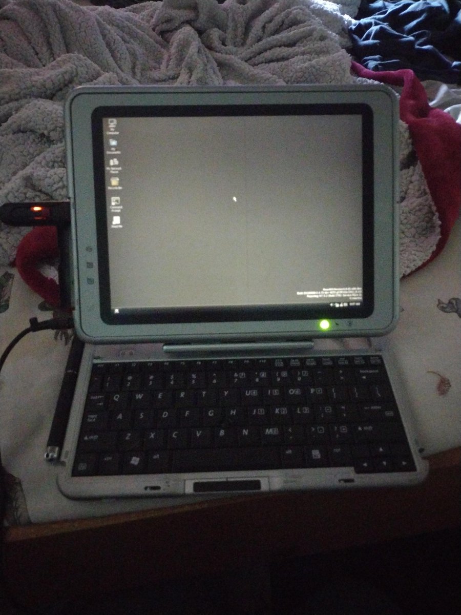 reactos's tweet image. #ReactOS installs and runs on this exotic HP Compaq TC1100!
Tests: Foxbit Playz
#SoftwareDeveloper #SoftwareEngineer #developer #opensource
