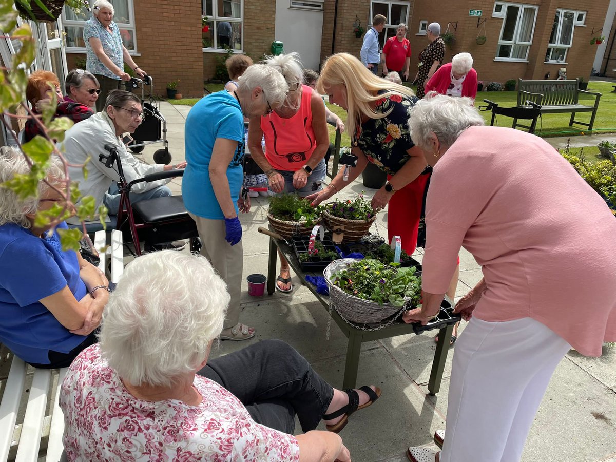 living_alpha's tweet photo. Our 1st Wirral ‘Love Where You Live’ roadshow at The Court in Bebington. Brilliant afternoon, enjoyed by residents and staff alike. Great feedback following redecoration of the communal lounge and a fabulous turnout. #doingthingsthealphaway #notjustalandlord #residentengagement https://t.co/VBGBXthhRI