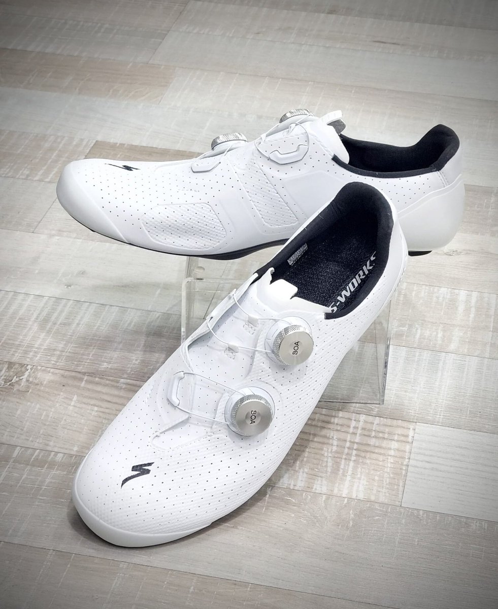 CiclosAlbacar's tweet photo. Nuevas zapatillas #SWorks Torch 🔥

Unas zapatillas de #ciclismo que utilizan el método #BodyGeometry, para ajustarse al pie como si fueran una segunda piel.

🥇 La evolución de las zapatillas con más victorias dentro del ciclismo pro.

#Specialized #Torch #Bicicleta #BikeLife https://t.co/P5Jy0hIcZt