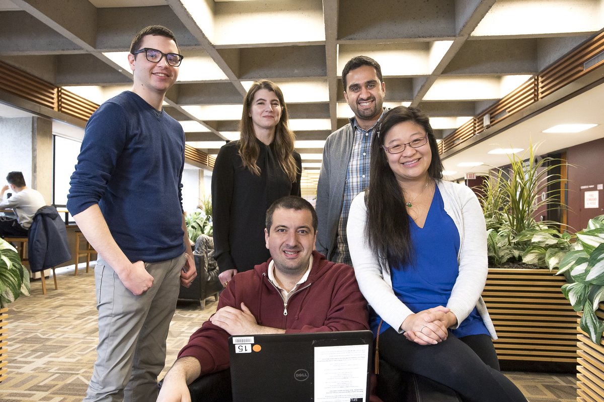 🧑‍💻 Are you a #Voyant #Tableau or #Gephi expert? 

🤩 Join our team! We're looking for a grad student excited about #DigitalPedagogy to develop instruction for #TextAnalysis #DataVisualization &amp; #NetworkAnalysis software &amp; tools. 

📌 Apply by July 4 lib.sfu.ca/about/overview…