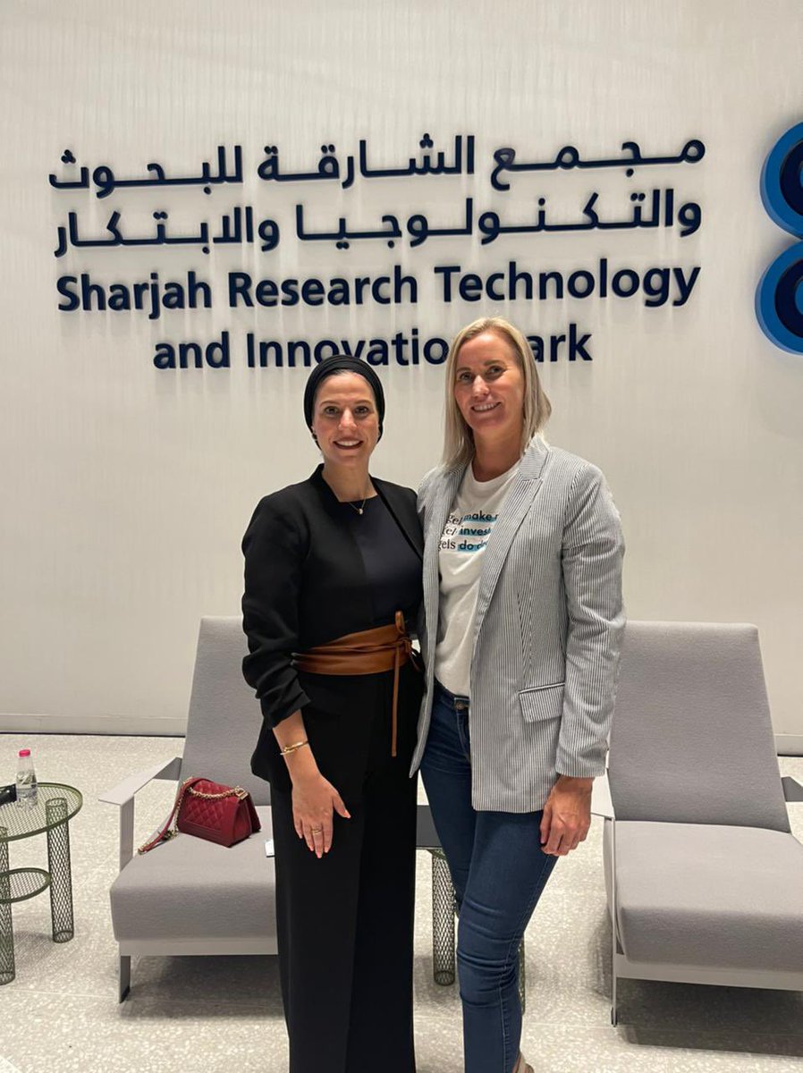 2022Angels's tweet photo. Energy lifting evening @srtipark discussing #angelinvesting #duediligence #angeltips with @TrishkeatingUAE @Legal_Circle_ https://t.co/KkcVuZqSmt