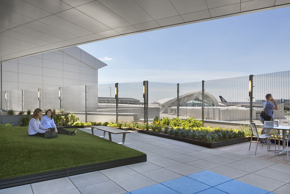 CADdetails's tweet photo. #Architecturalproject: Landscape Forms
JetBlue's outdoor lounge, located at JFK International Airport in New York, is a family and pet-friendly environment free to any JFK travelers.
#traveling #jetblue #CADdetails #CAD #BIM #construction #digitalarchitecture #designproject https://t.co/KlER3OqLw9