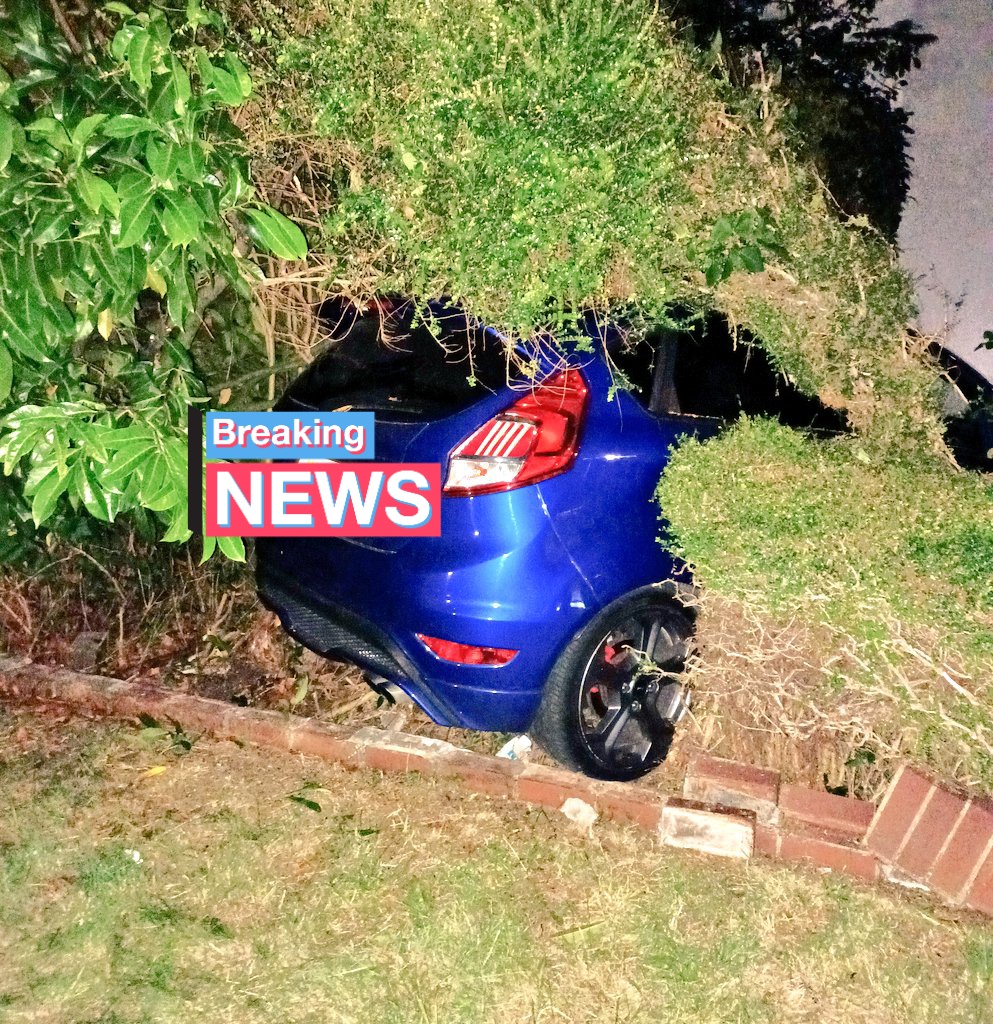 MPSViolentCrime's tweet photo. The VCTF work in partnership with local policing areas across the capital using our skills to help tackle crime.
Supporting @MPSBrent @MPSHarrow @MPSBarnet. This stolen car was brought to an abrupt but safe end after a pursuit.
3 males arrested.
#Syndicate8
#Syndicate7 https://t.co/OcsUSWDlKa