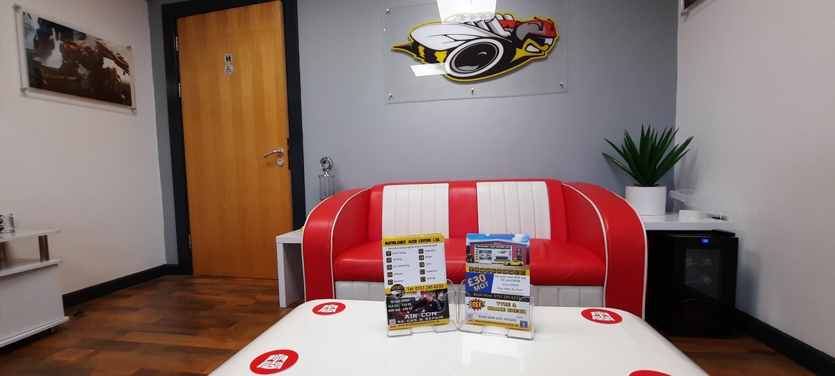 Another delivery of our bespoke designed A5 Flyers for Bumblebee Auto Centre Ltd. Double Sided 170gsm Gloss.
#flyers #flyersdesign #chewdigital #wirralbusiness #flintbusiness #moldbusiness #northwalesbusiness #cargarage