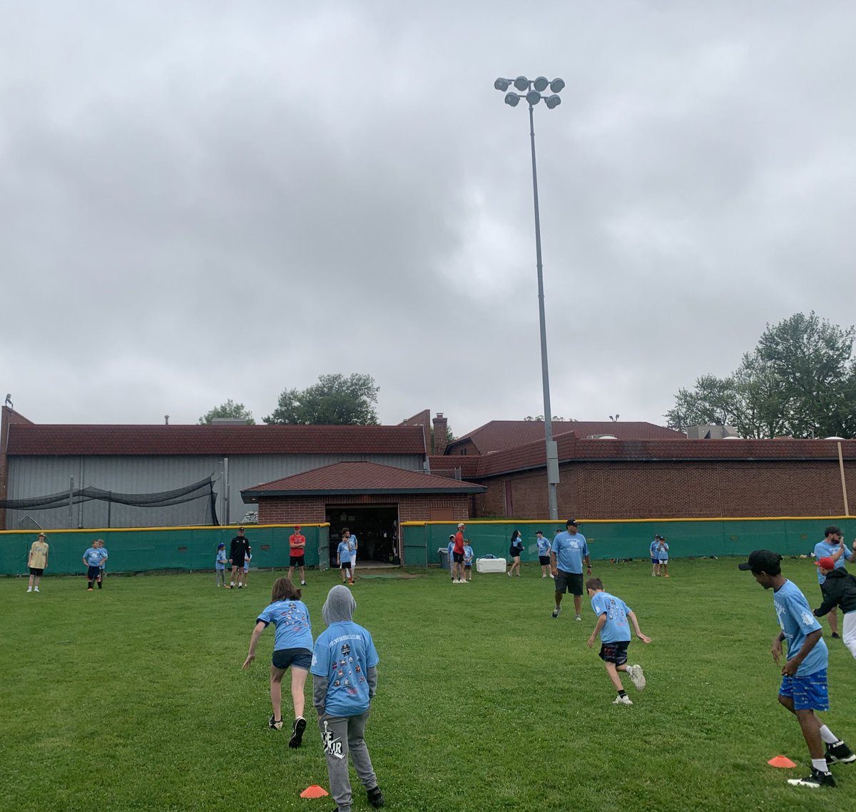 OPDLtMartinez's tweet photo. .@PACEOmaha 2022 #CWS Baseball Clinic was a blast! Big thanks to all the college & high school players & coaches who helped run the stations. I know all the kids had fun! #paceball #opd https://t.co/DNYKxfgg4Z
