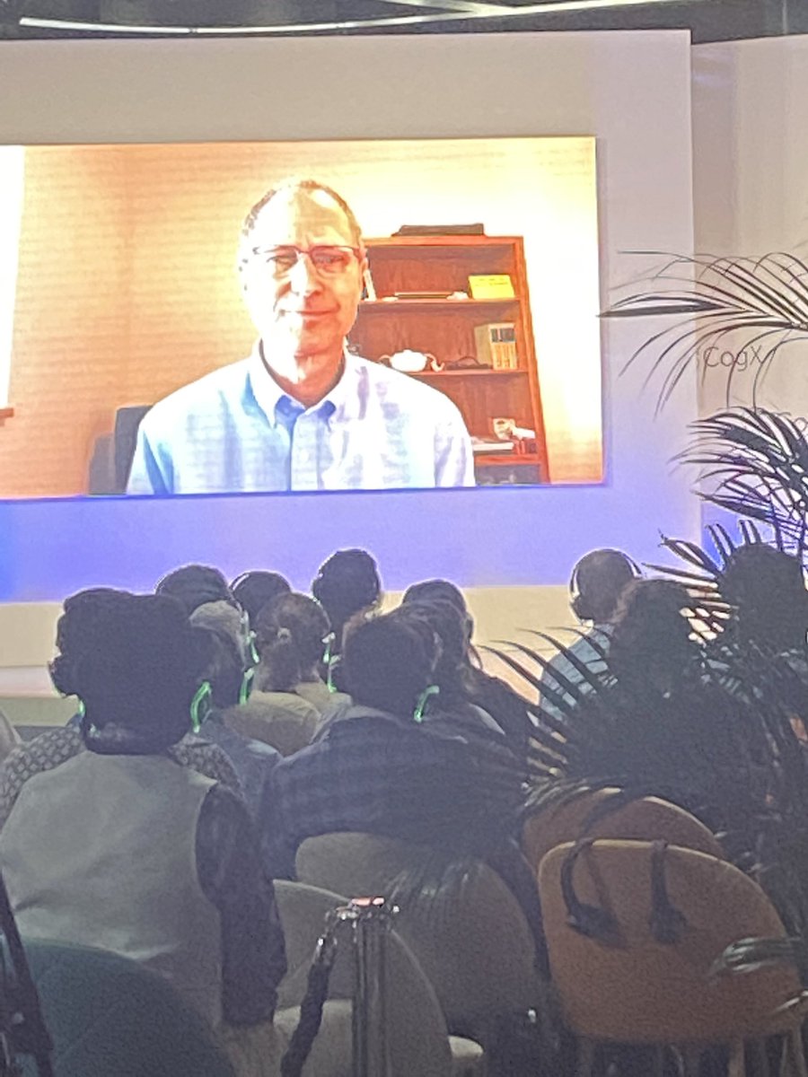 Interesting discussion on the future of metaverse from Michael Abrash with “AI to co-learn your preferences” #AIEthics #metaverse #CogXFestival22 #cogx