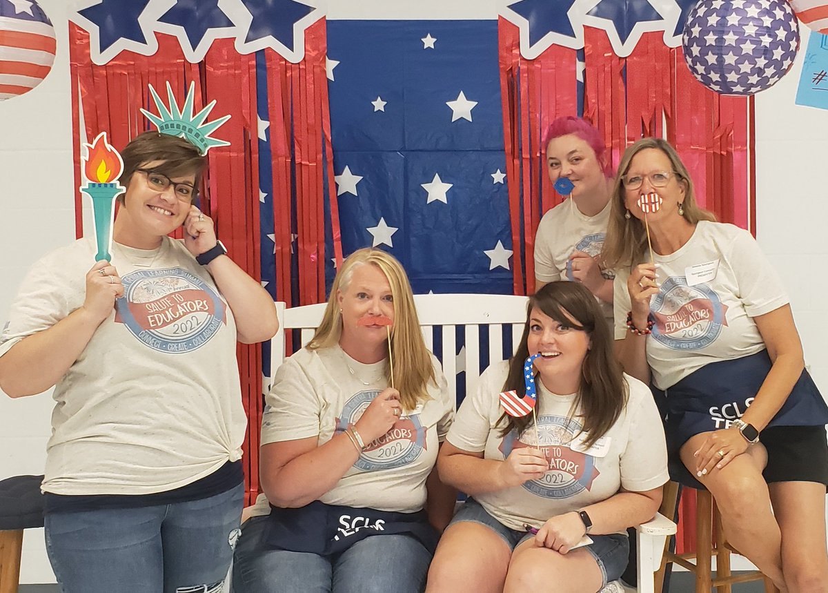 SpurgeonEdTech's tweet photo. Thanks to my SCLS team and all of the sponsors who made SCLS 2022 a huge success!! This is the way PD should be!! #SCLS2022 https://t.co/Kz4EyqinhZ