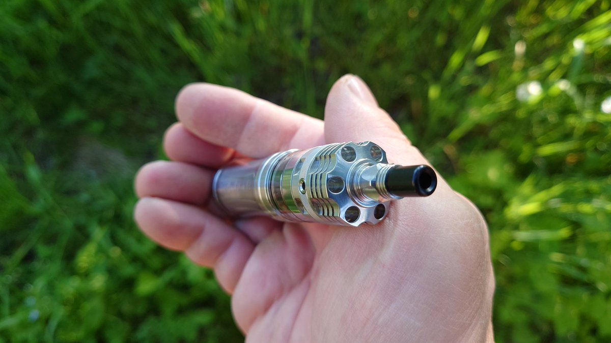 CebrjowHwScHCkj's tweet photo. 皆さんおはよっチェ😆👍今日も宜しくご安全に。🙇💦#LUXEM + Ripley MTL/RDL RDTA😋👍#VAPE #vape好きな人と繋がりたい #VAPE好きと繋がりたい #VAPE初心者 #ambitionmods #しっくりセットアップ https://t.co/H0LDz0Hxku