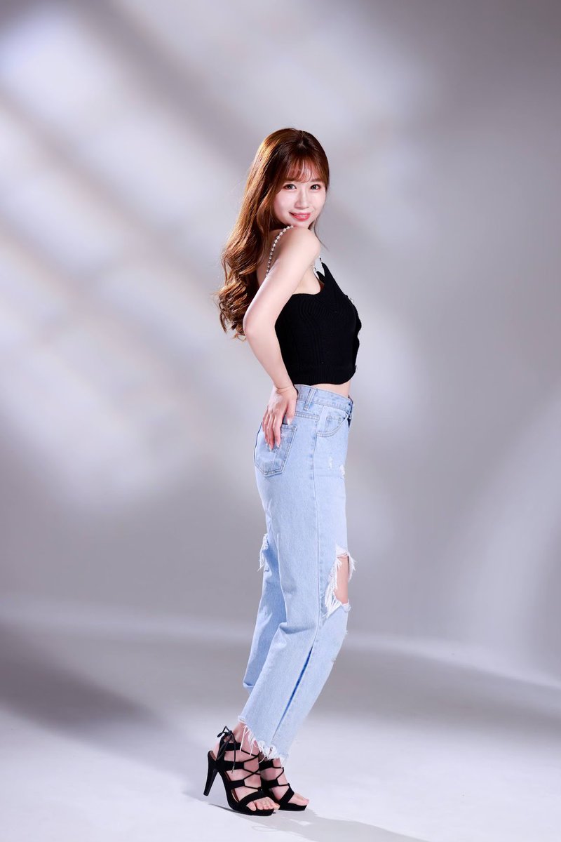 日南まみ デカパイ自撮りまとめ!美人レースクイーンが爆乳でエロ可愛すぎる