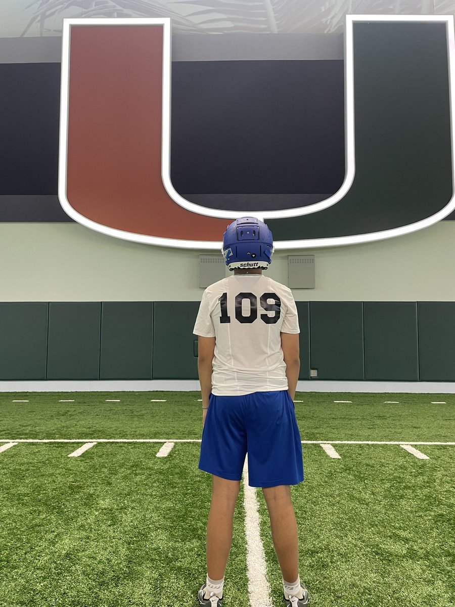 RickyWest239's tweet photo. Had a great time at the University of Miami Camp. Got to learn a lot from this experience and compete. Thanks to defensive end coach @CoachRodWright and all others for this chance to improve! 🙌🏼🟧🟩 @CanesFootball @AllCanesU https://t.co/mPUzkBIKk5